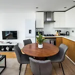 Prime Location Mews!
