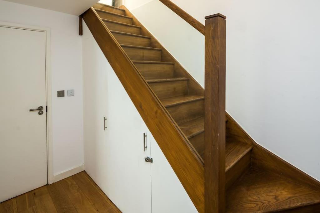 Prime Location Mews! * London